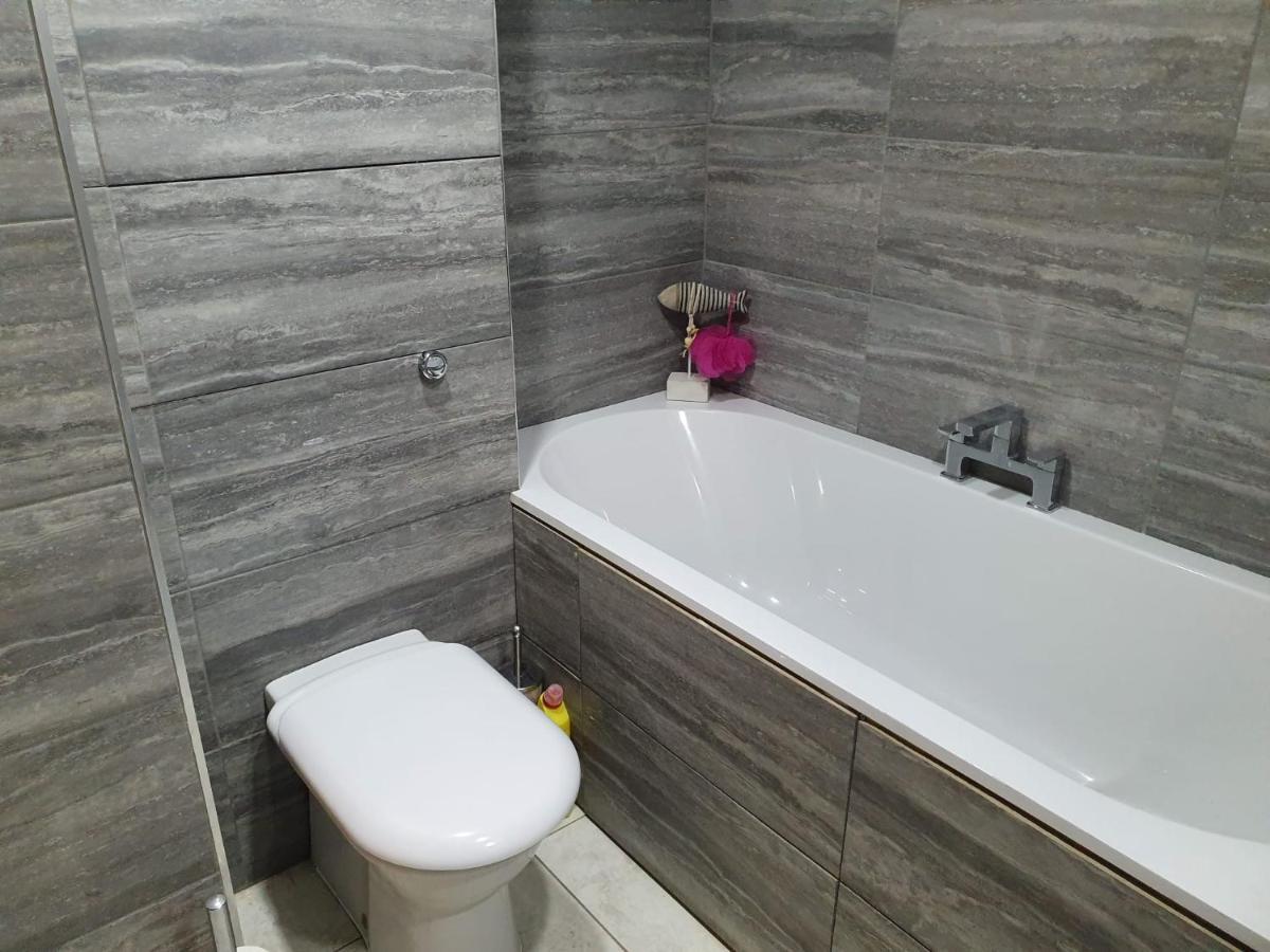 Sng Apartments Excel Лондон Екстер'єр фото